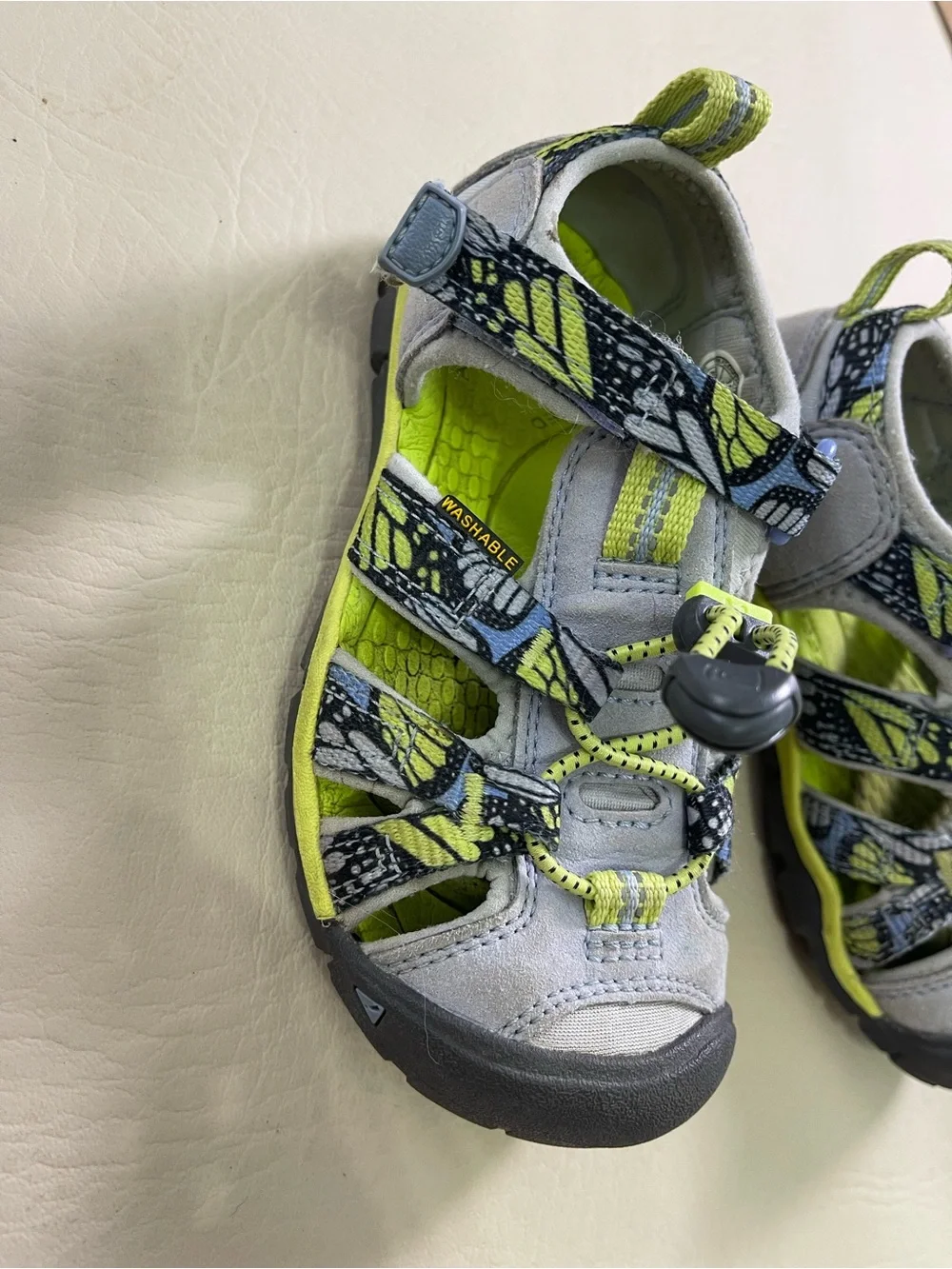 Keen Kids Closed-Toe Sandals in Neon Lime and Gray